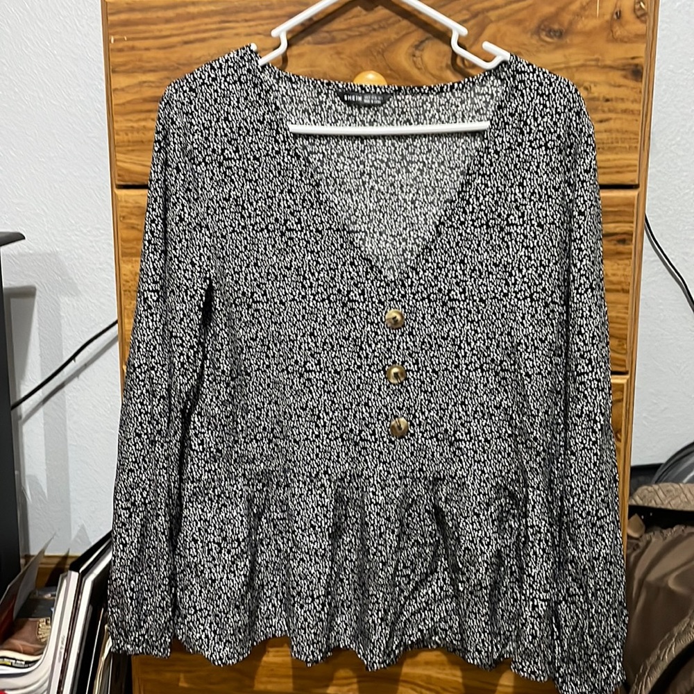 Black/white floral print, from Shein